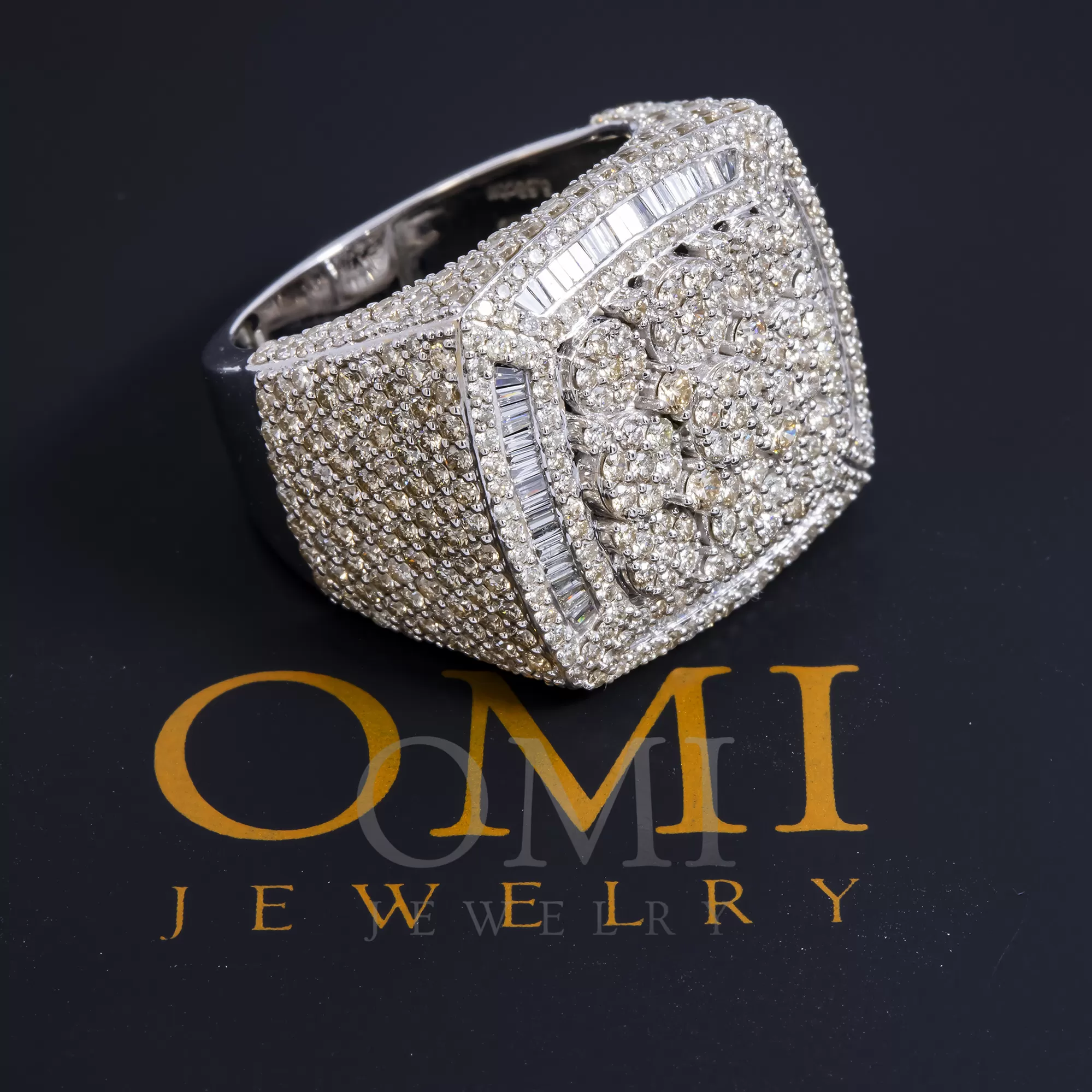 10K GOLD ROUND DIAMOND CLUSTER STATEMENT RING 5.67 CT