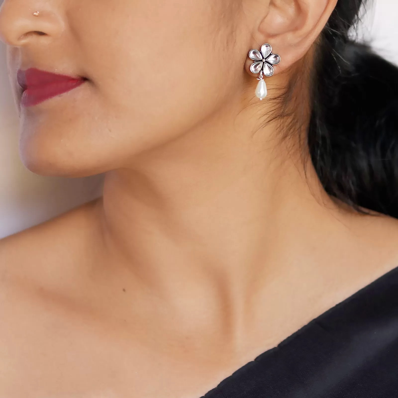 Amritaya Floral Polki Silver Oxidized Earrings