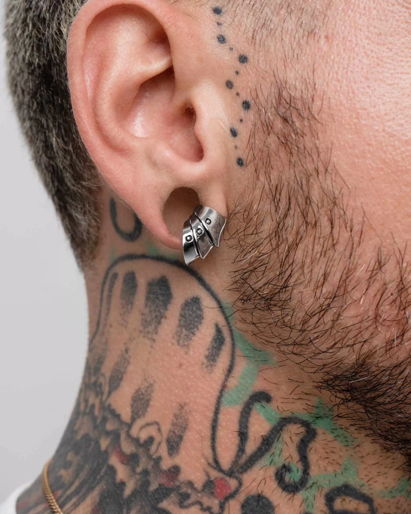 Armour Lobe Cuffs