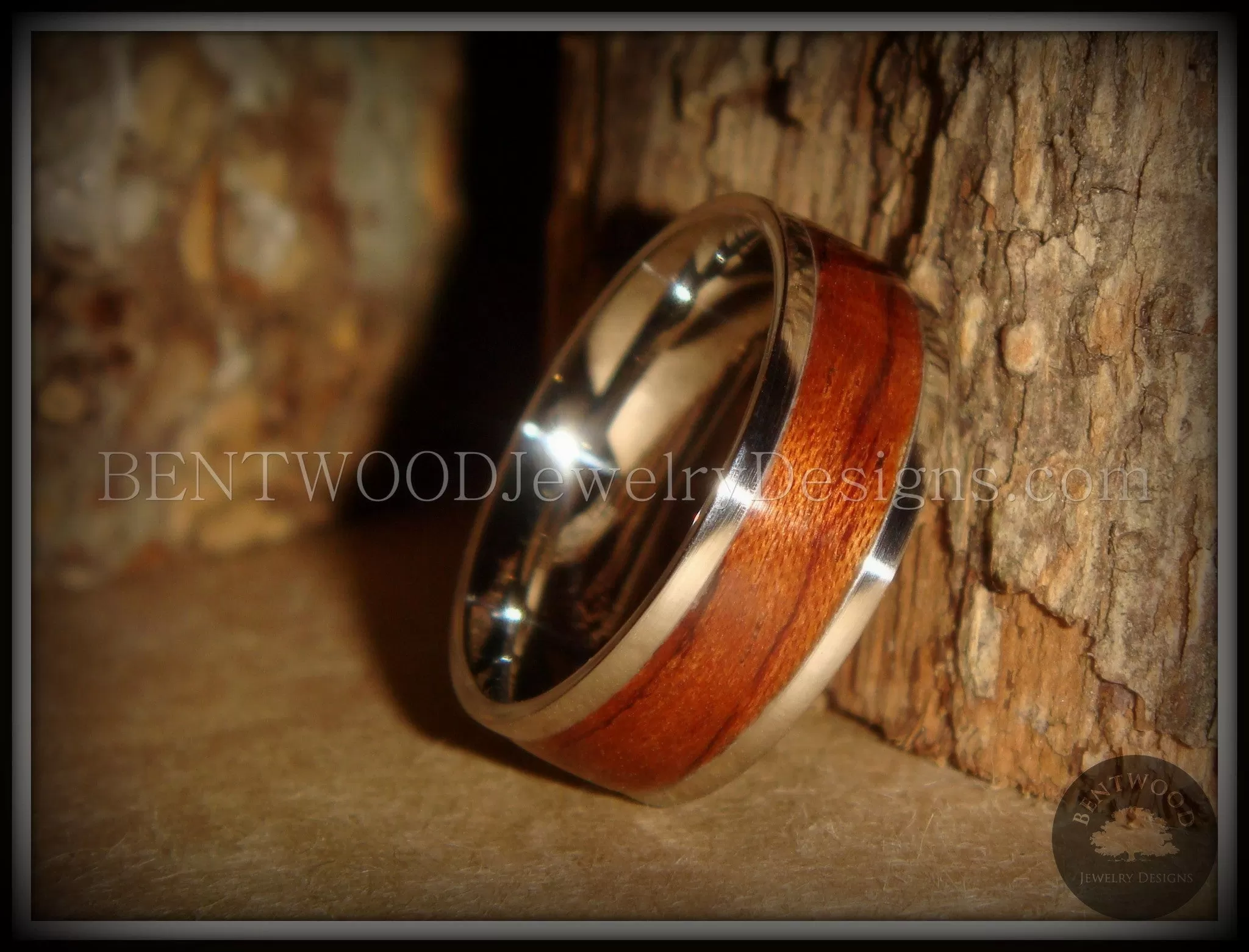 Bentwood Ring - Waterfall Bubinga Wood Ring with Stainless Steel Metal Core