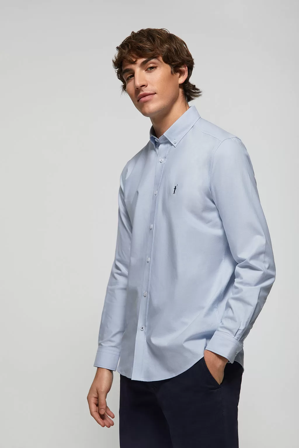 Camisa Oxford azul celeste con logo Rigby Go