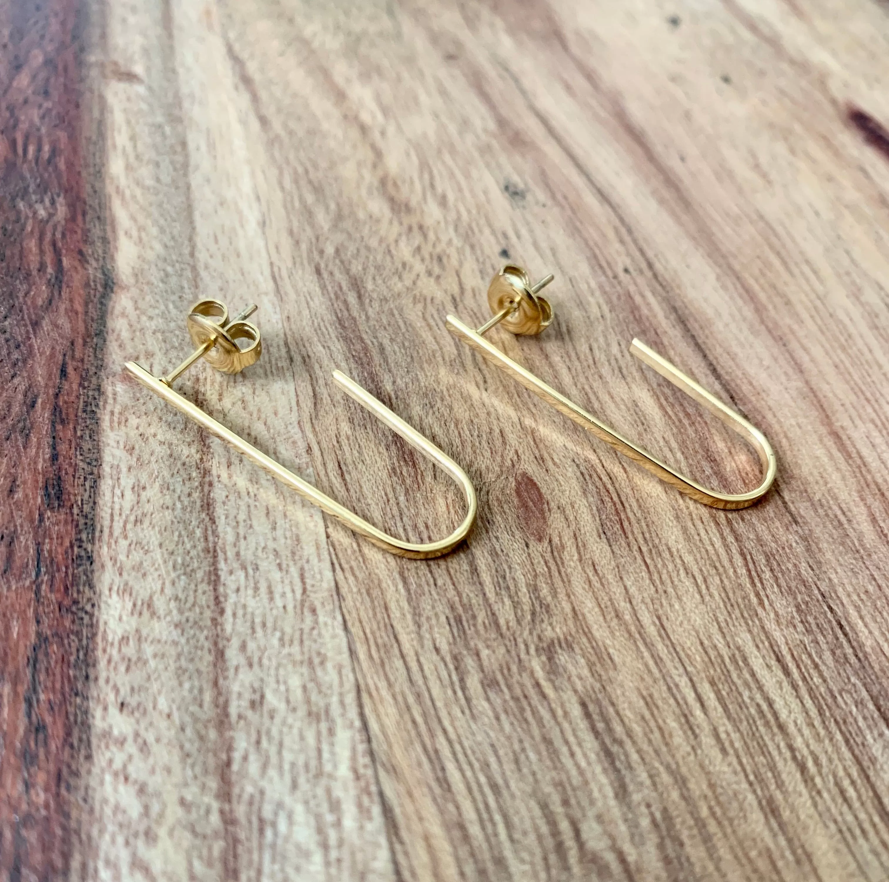 Curved Metal Earring