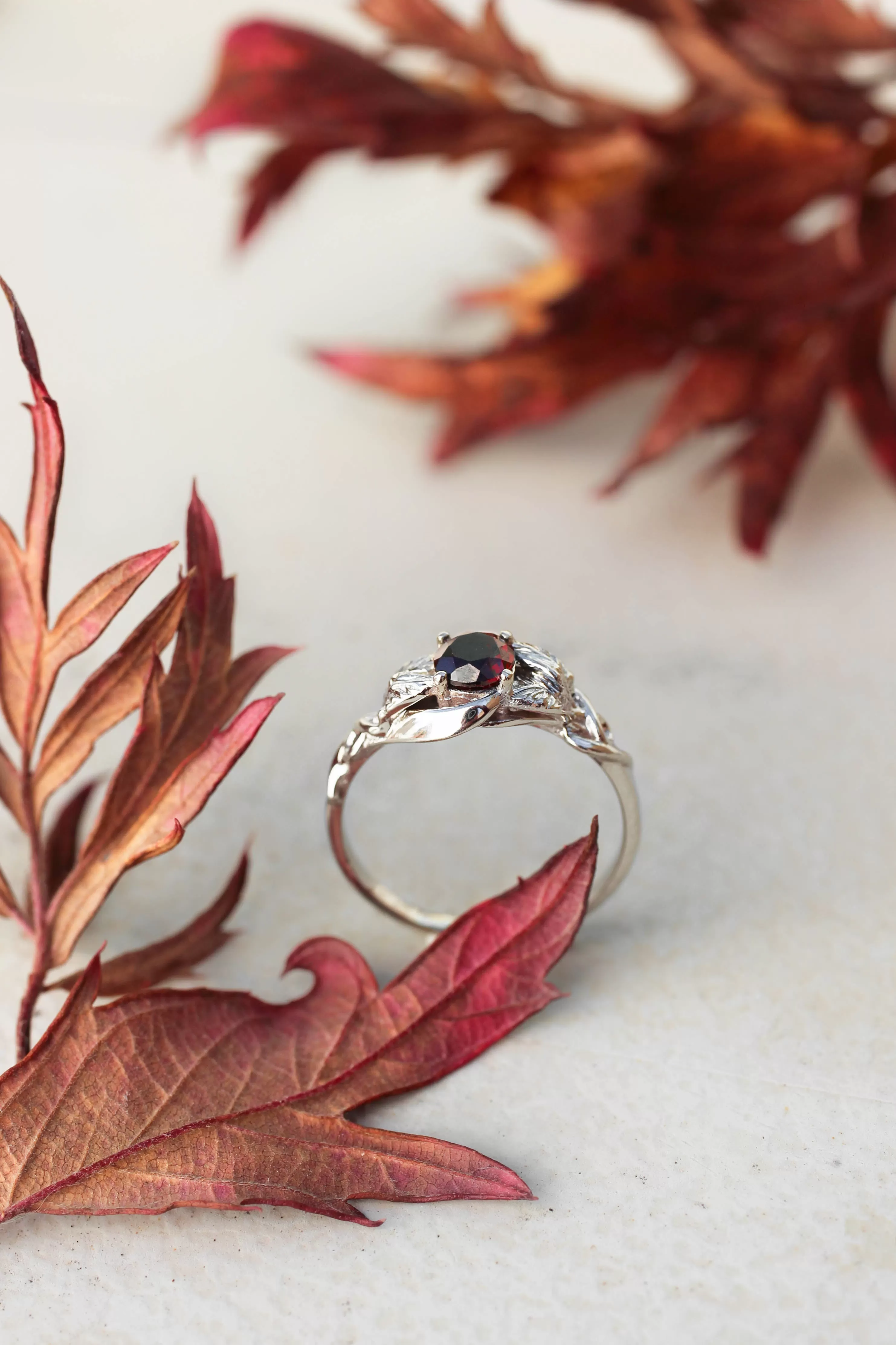 Garnet nature inspired engagement ring / Azalea