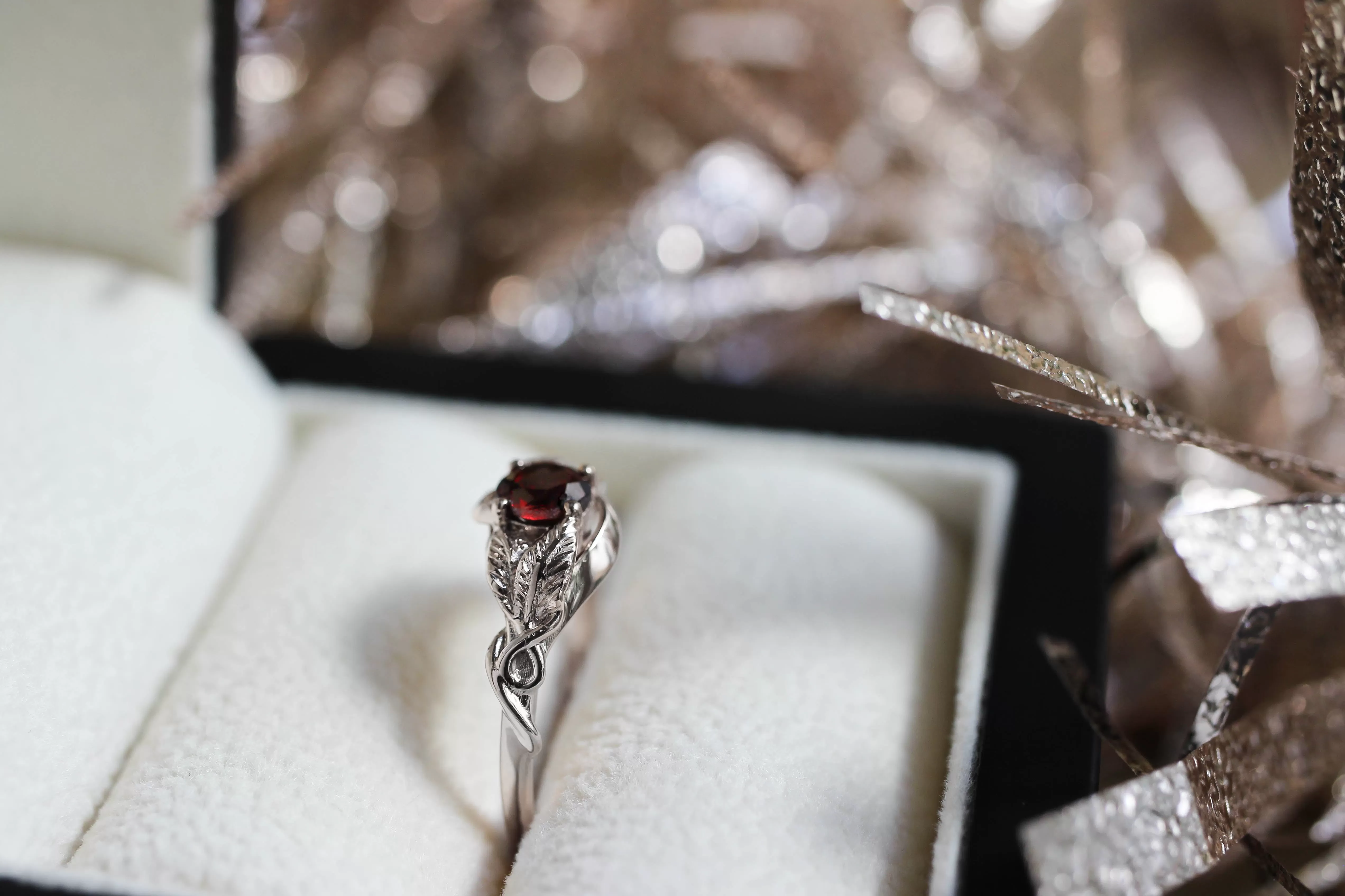 Garnet nature inspired engagement ring / Azalea