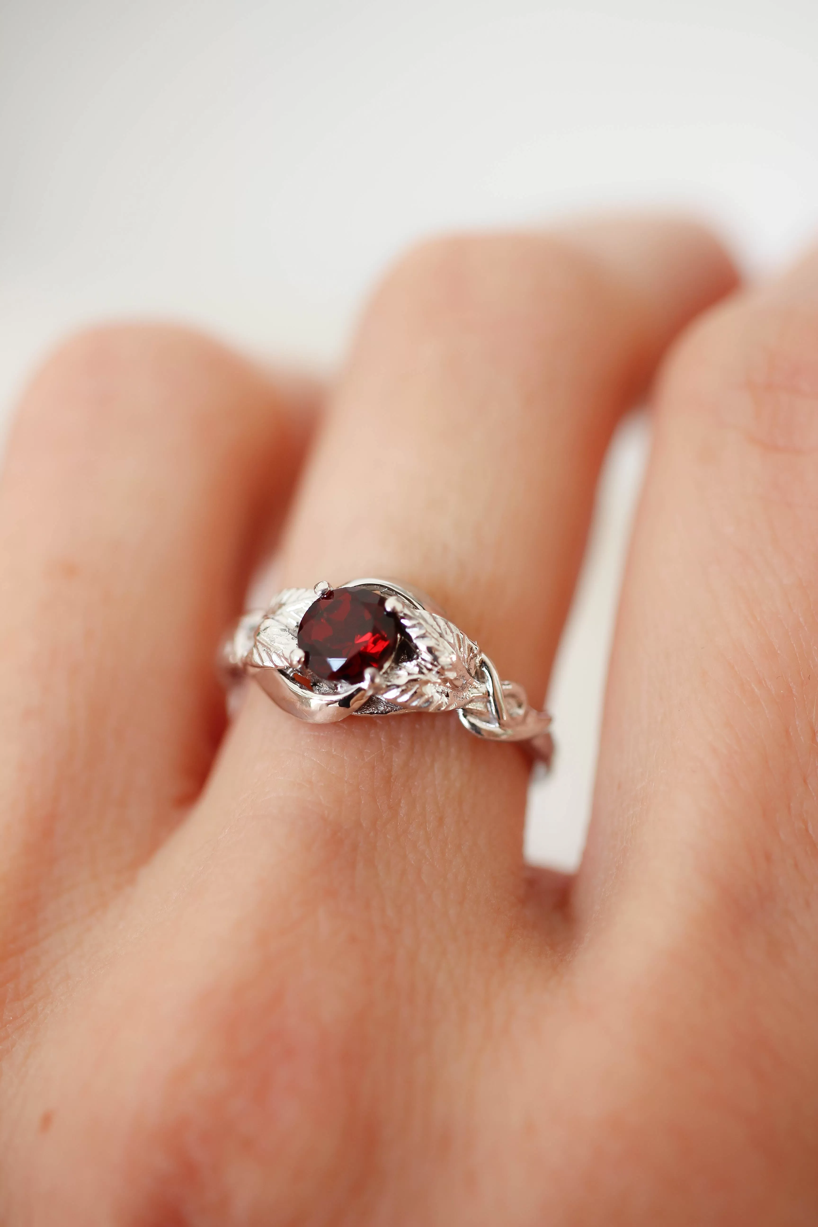 Garnet nature inspired engagement ring / Azalea