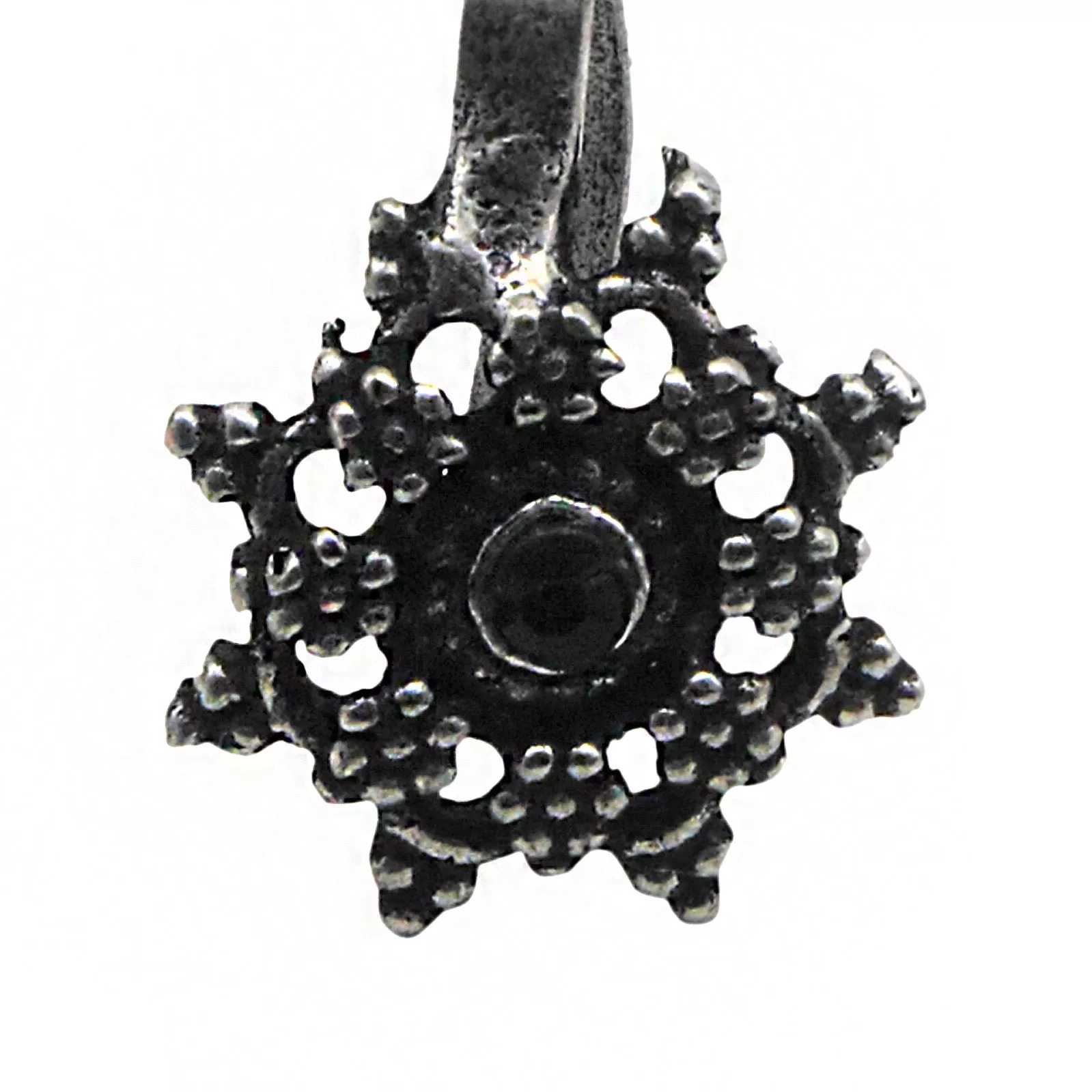 Gauri Black Stone Floral Nose pin