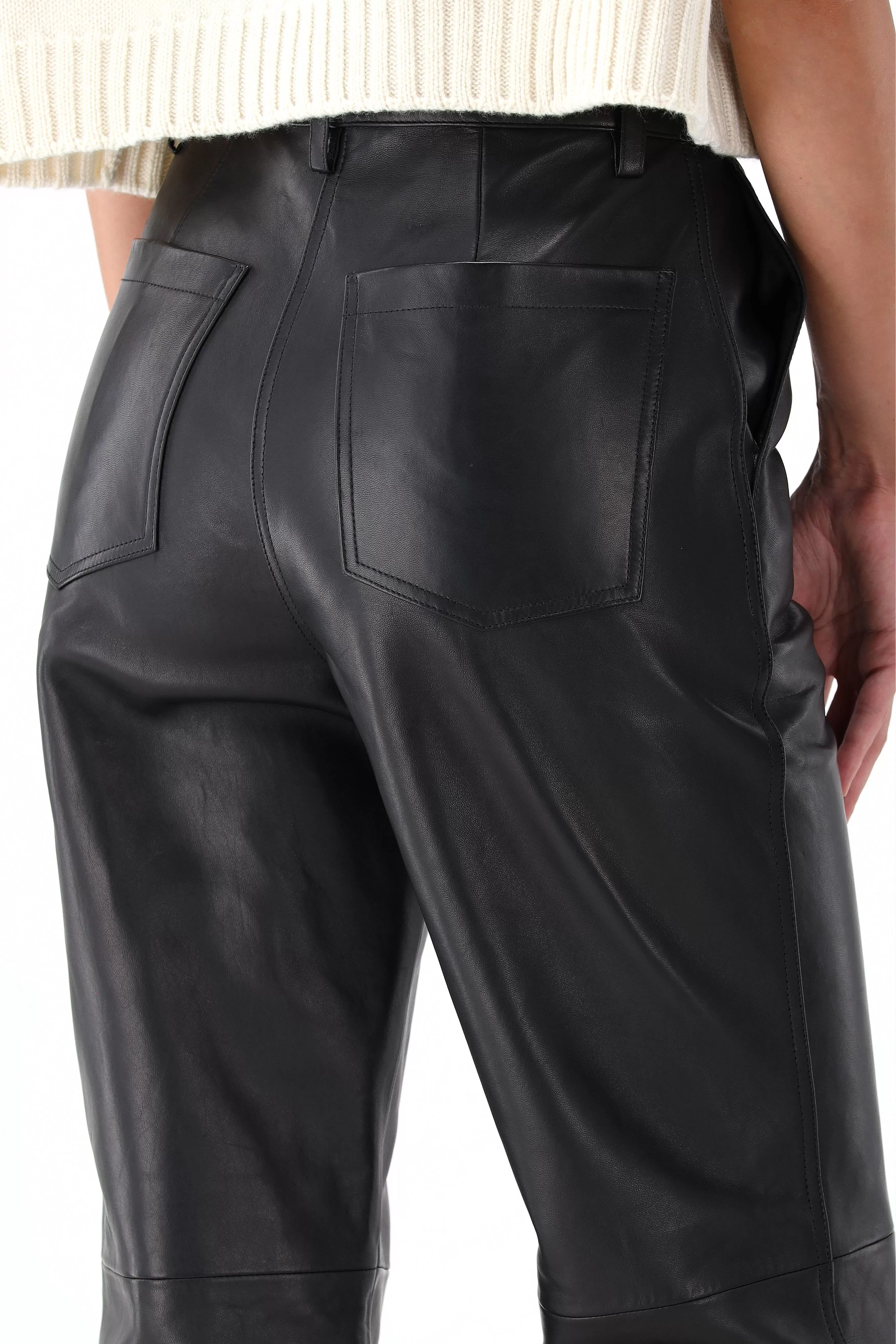 Lederhose Flared in Schwarz