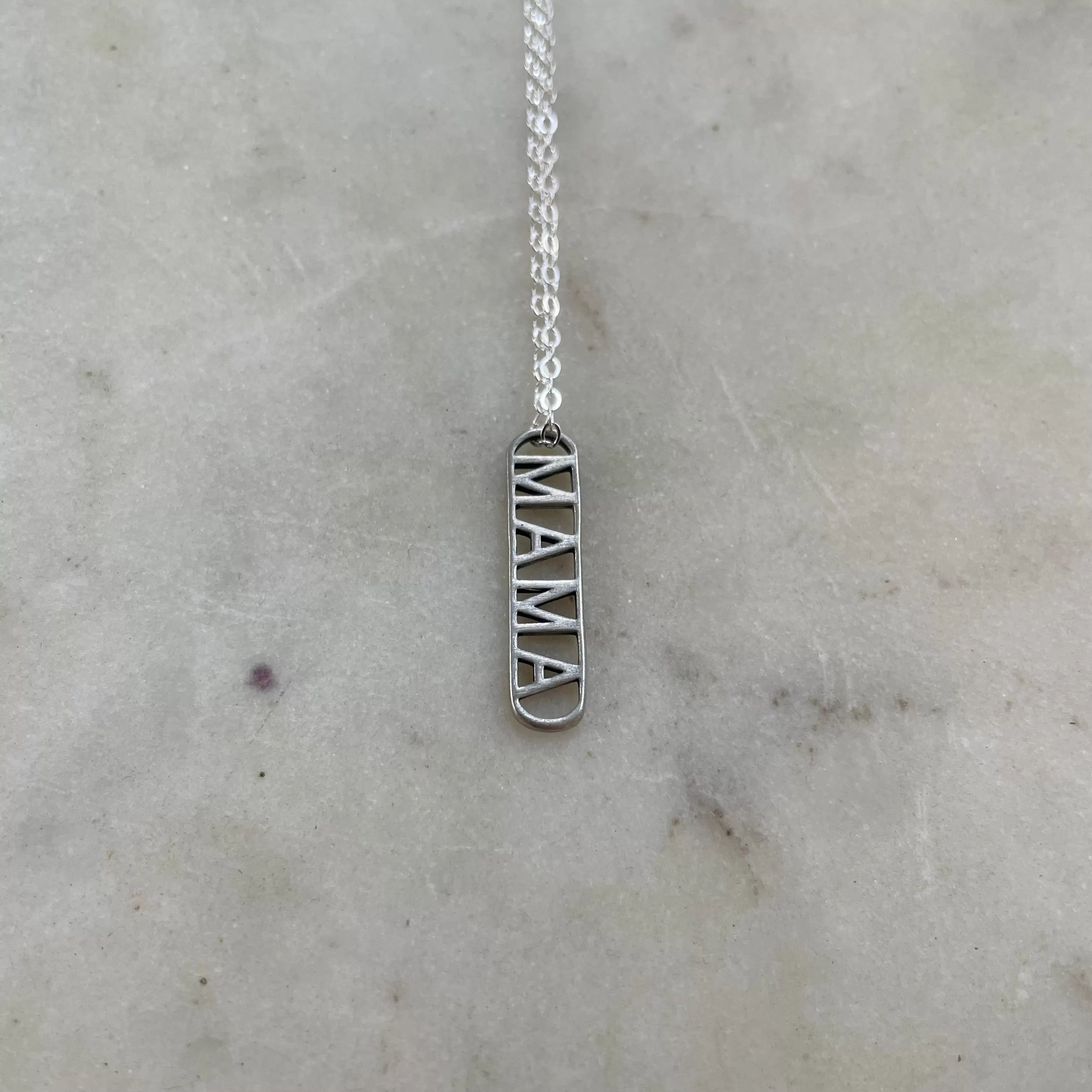 MAMA PENDANT