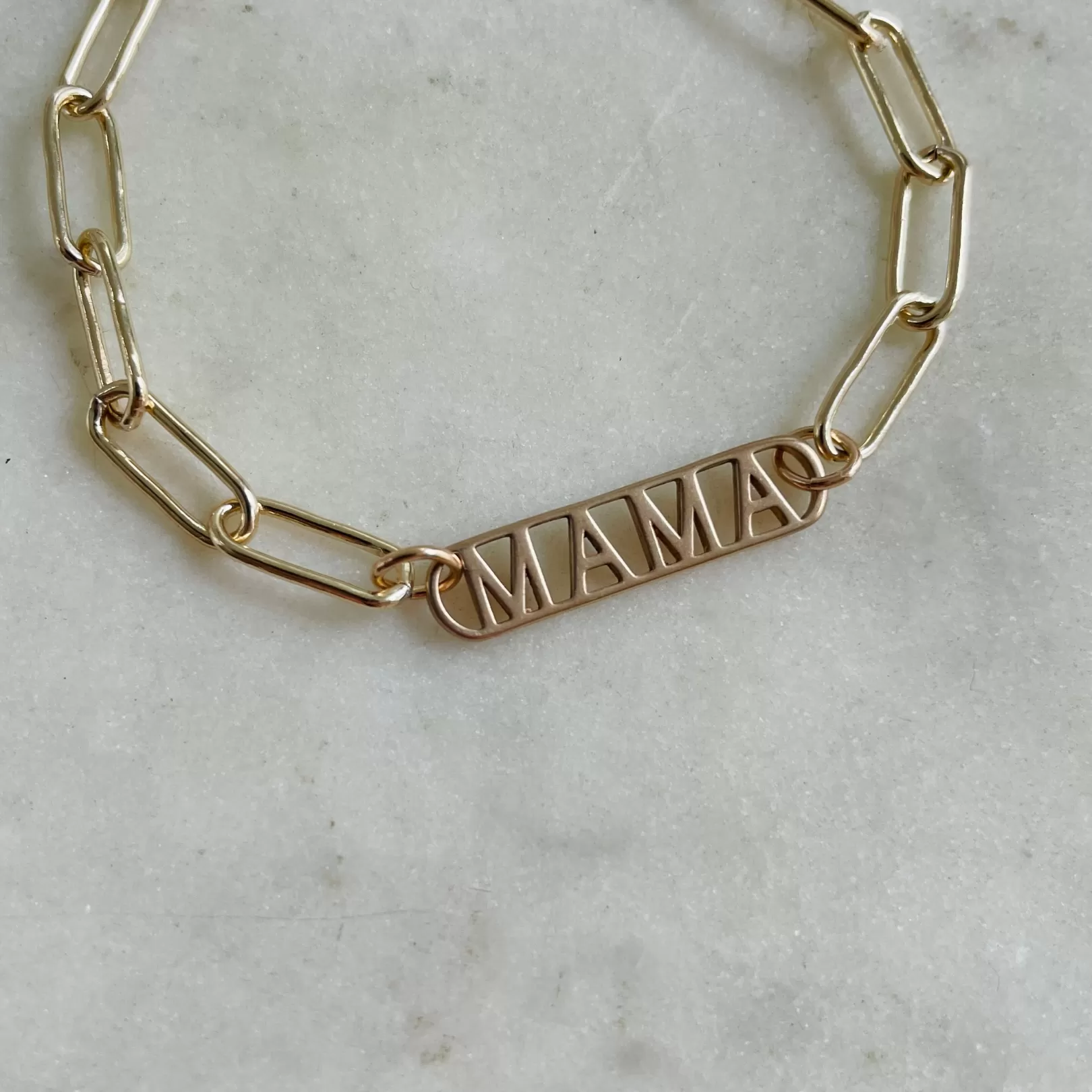 MAMA PENDANT