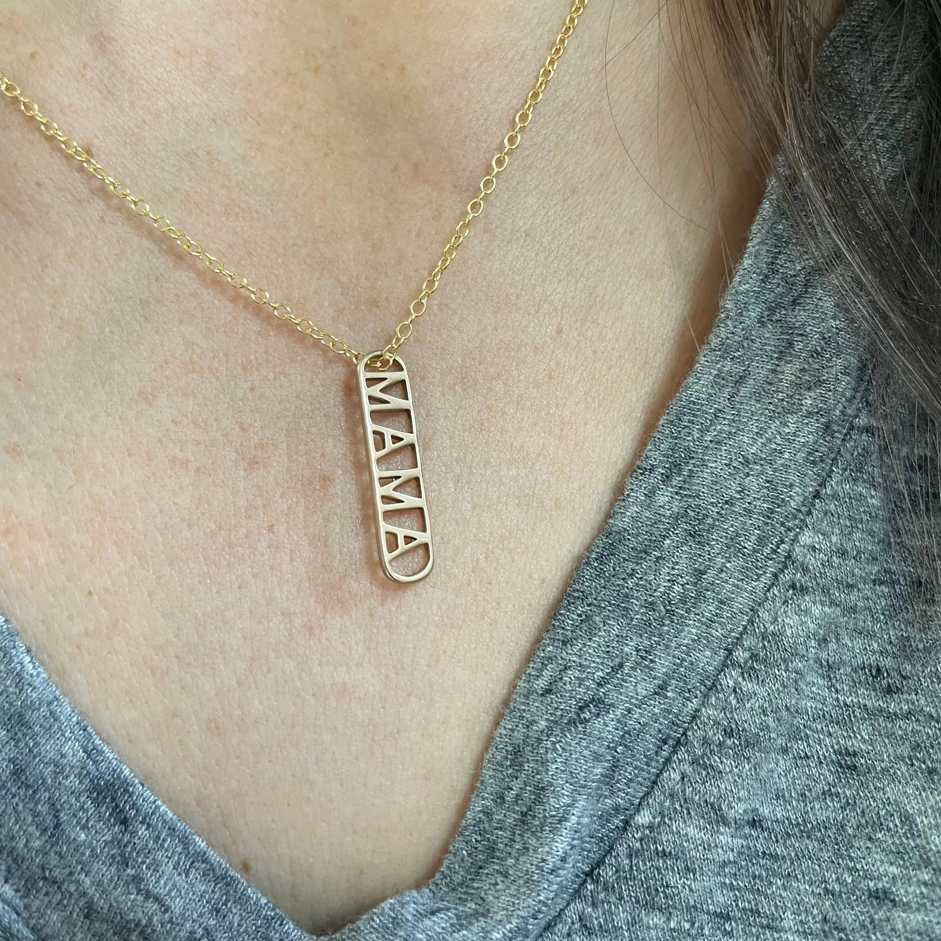 MAMA PENDANT