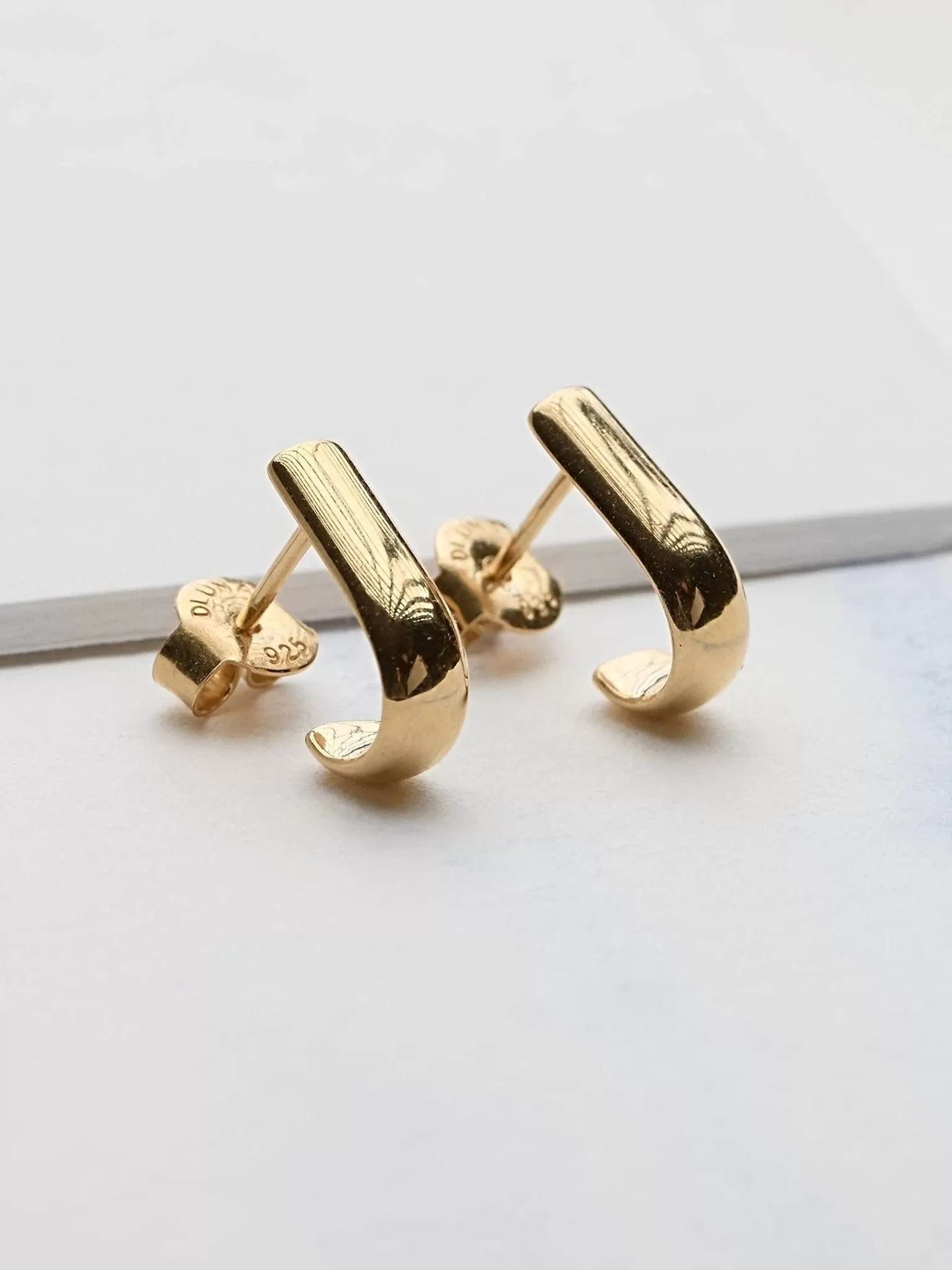 Olivera Stud Earrings